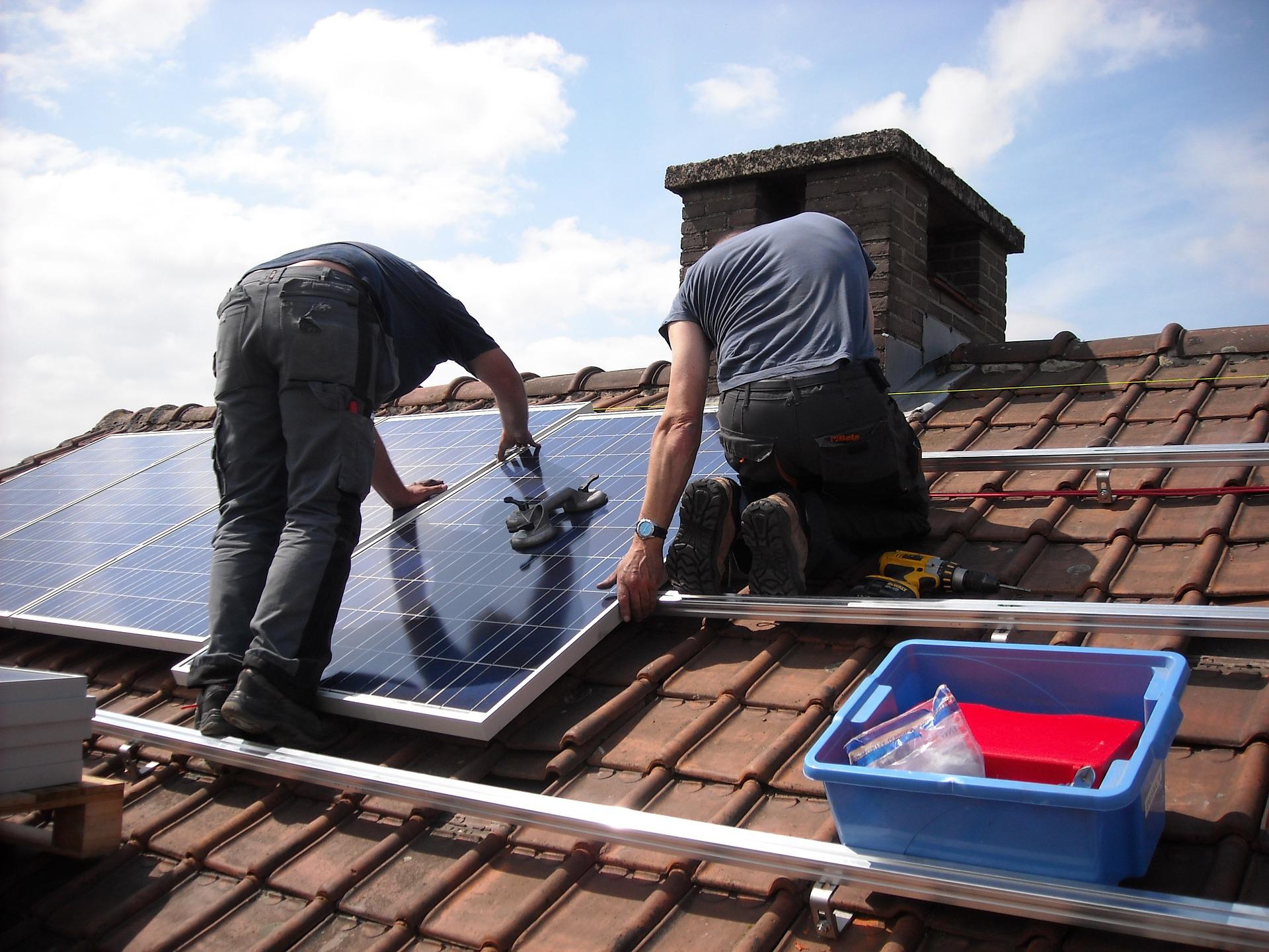 Pinéis solares serão obrigatórios em todos os prédios públicos da Europa