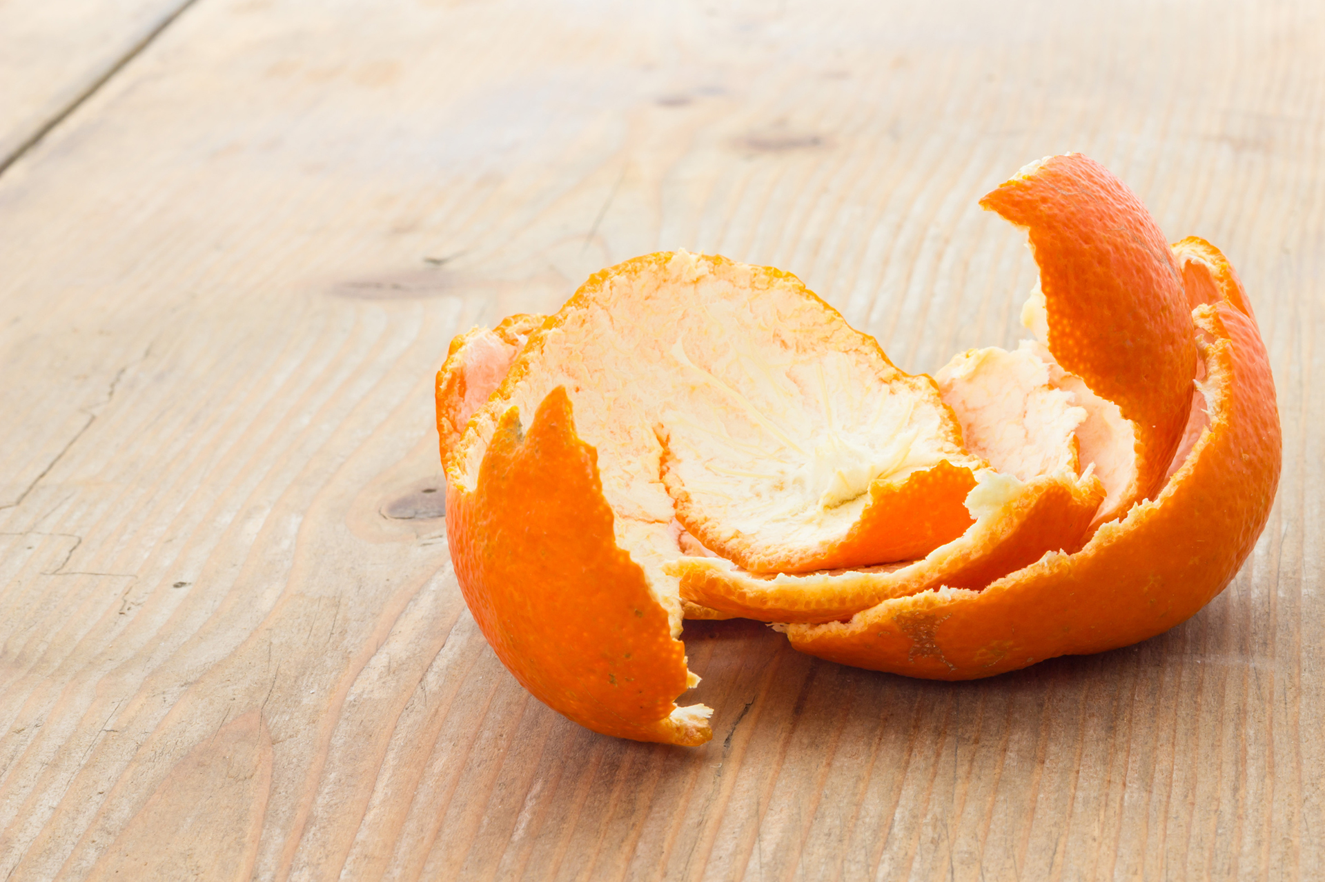 A casca de laranja é biodegradável e ecologicamente correta?
