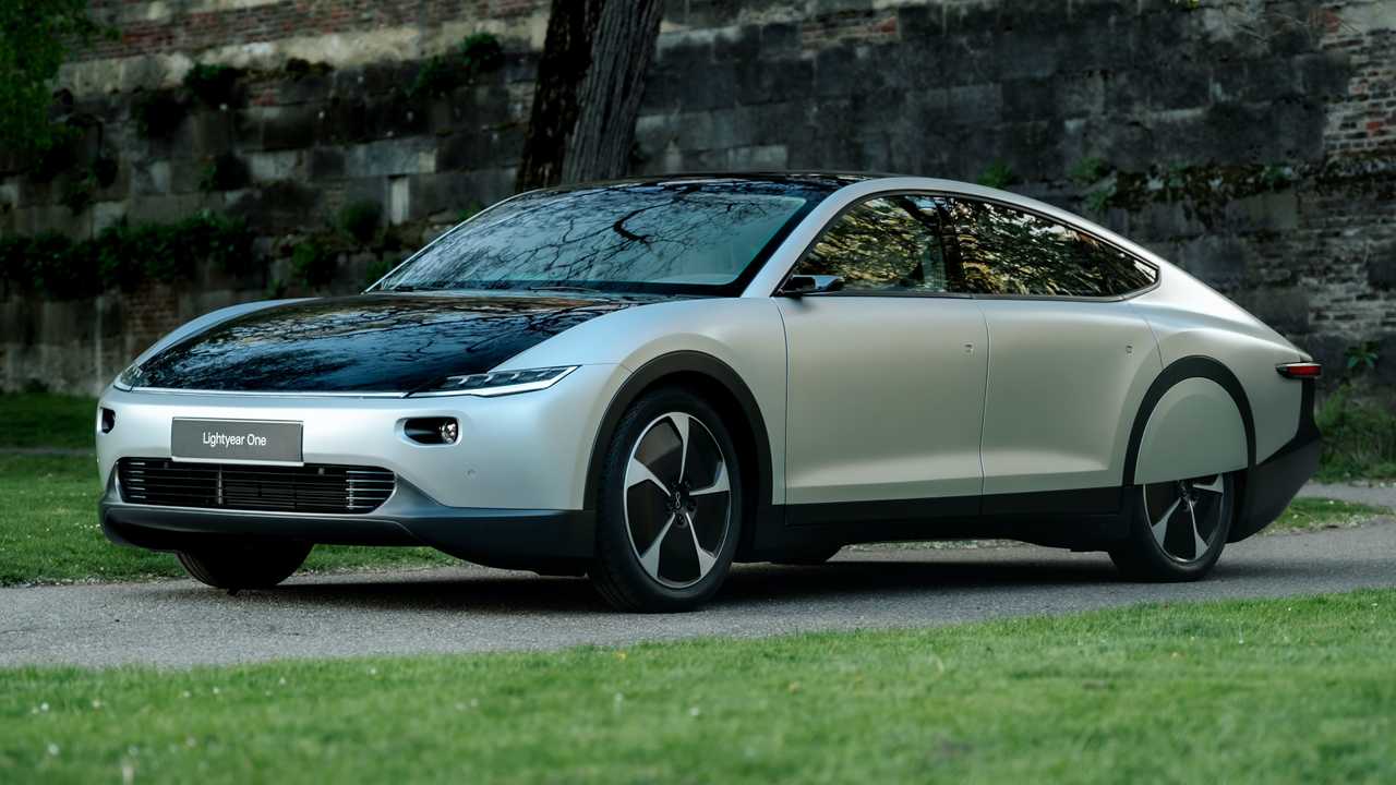 Além de ser movido a energia solar, o carro elétrico da Lightyear possui outros atributos importantes que o torna um carro não prejudicial ao meio ambiente. Saiba mais a seguir