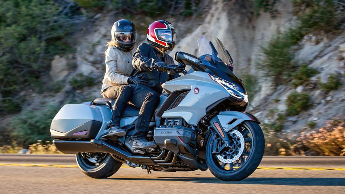 Novas motos da Honda viam com piloto automático capaz de evitar acidentes
