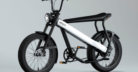 Bicicleta elétrica com cara de Scooter da BREKR pode atingir até 100 km com apenas uma carga na bateria que possui até 700 watt-hora de capacidade