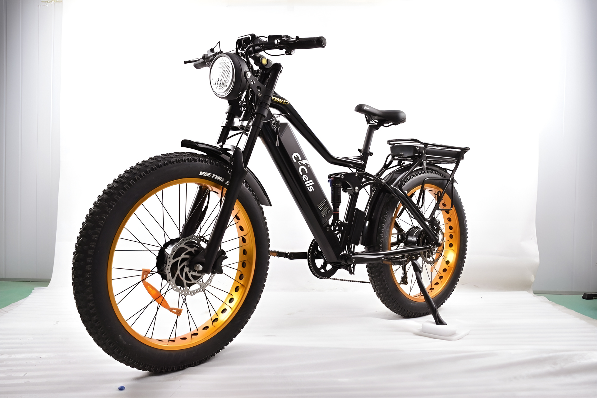 Bicicleta elétrica super potente com dois motores de 750W vem equipada com componentes premium e custa mais que uma moto 160cc