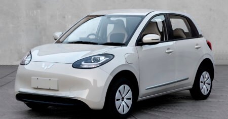 Empresa chinesa desenvolve carro elétrico barato que pode chegar ao mercado custando cerca de R$ 20 mil e com autonomia de até 300 km