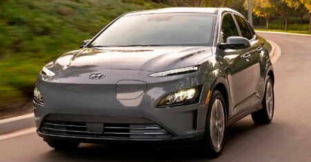 Carro elétrico Hyundai Kona, que será lançado no Brasil ainda em 2023, tem bateria de 39,2 kWh e até 300 km de autonomia