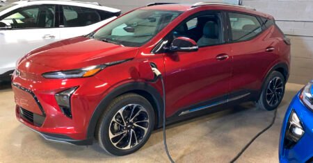 Quanto custa a bateria de um carro elétrico? Vamos analisar o valor da bateria do Chevrolet Bolt EV, um dos mais vendidos no Brasil