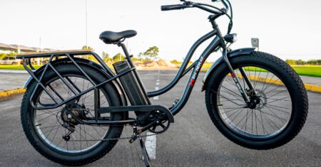 Shineray lança Bicicleta Elétrica com bagageiro e 35 km de autonomia, perfeita para quem mora na cidade