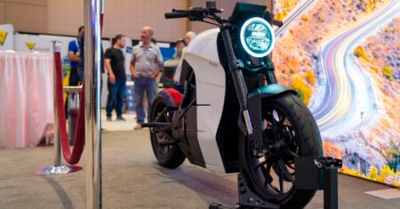 Fabricante canadense de motos elétricas pretende investir R$ 2,5 bilhões no Brasil e gerar 750 vagas de empregos diretos