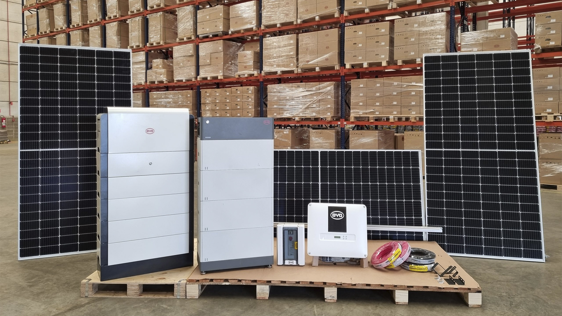 BYD revela novo Painel Solar que será fabricado no Brasil com capacidade impressionante entre 555W-575W