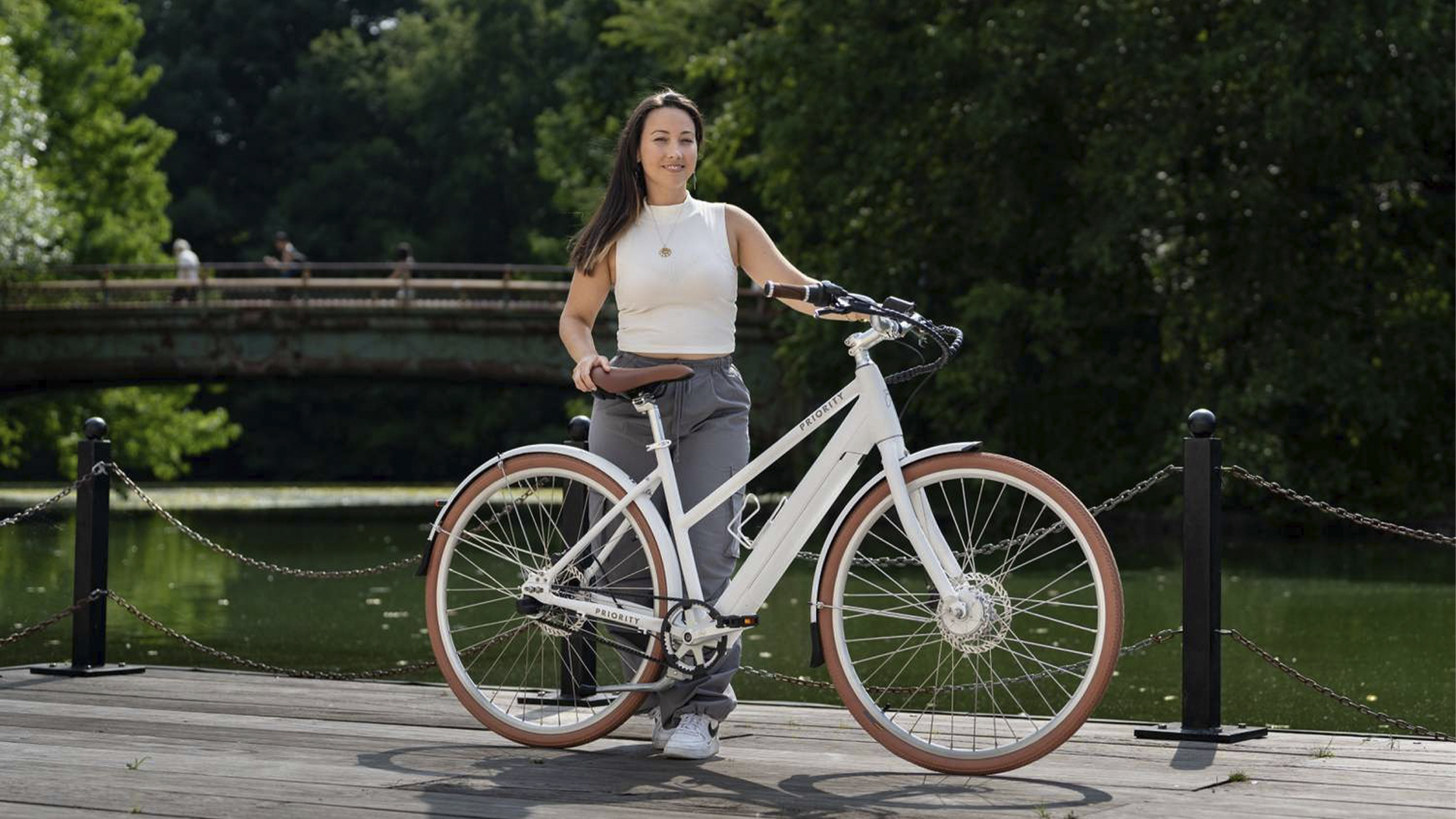 Bicicleta elétrica com acionamento por correia é um pioneirismo da Priority Bicycles