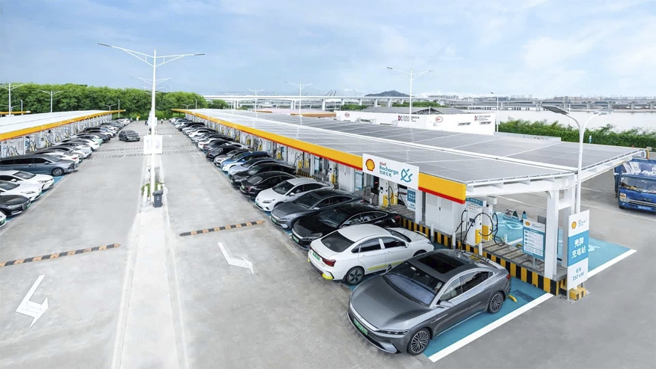 Com 258 pontos de recarga, nova estação de recarga da Shell-BYD atende 3.300 veículos elétricos diariamente em testes