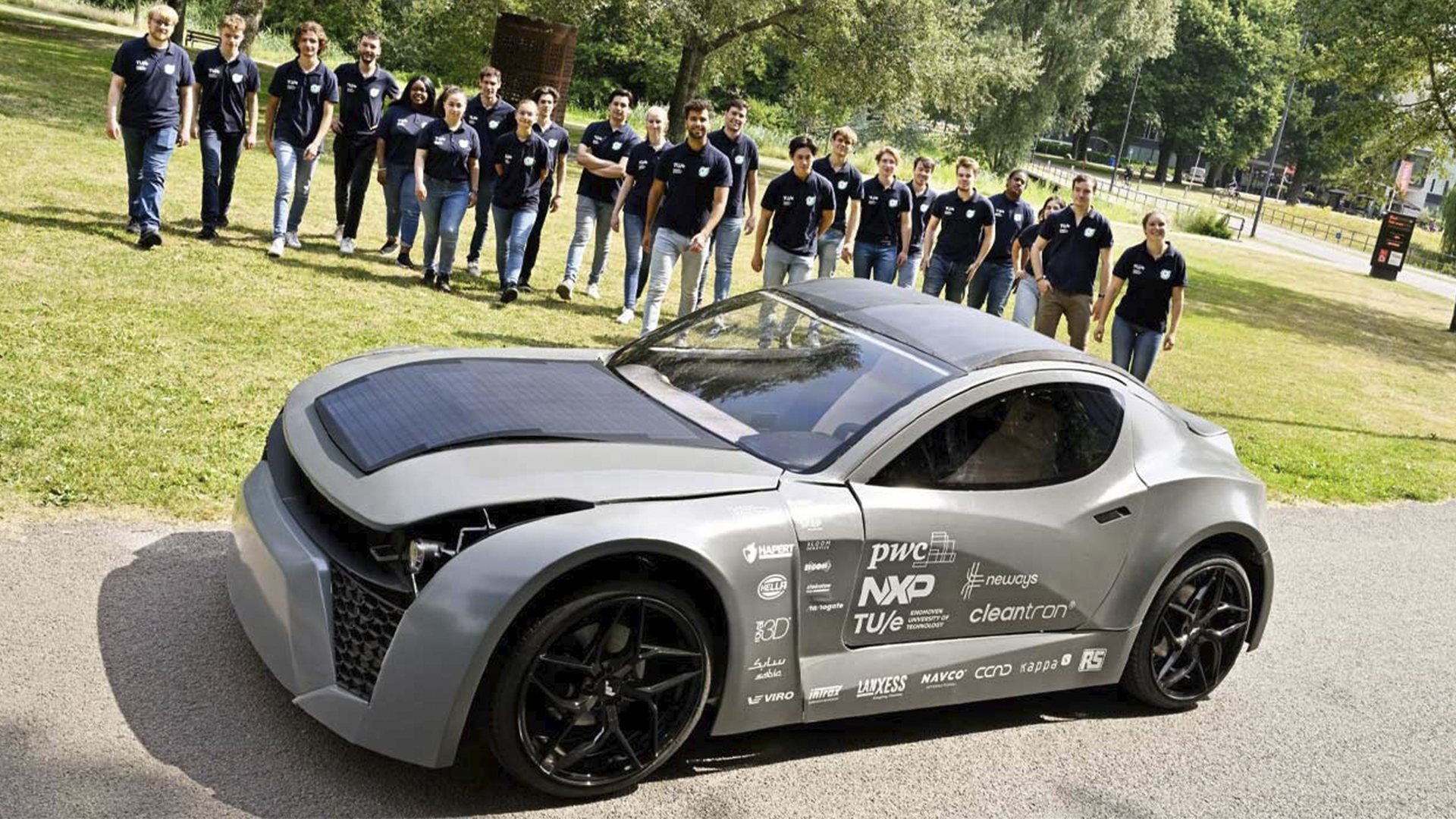 Universitários holandeses criam carro elétrico em impressora 3D que possui painéis solares e um filtro de CO2 para limpar o ar
