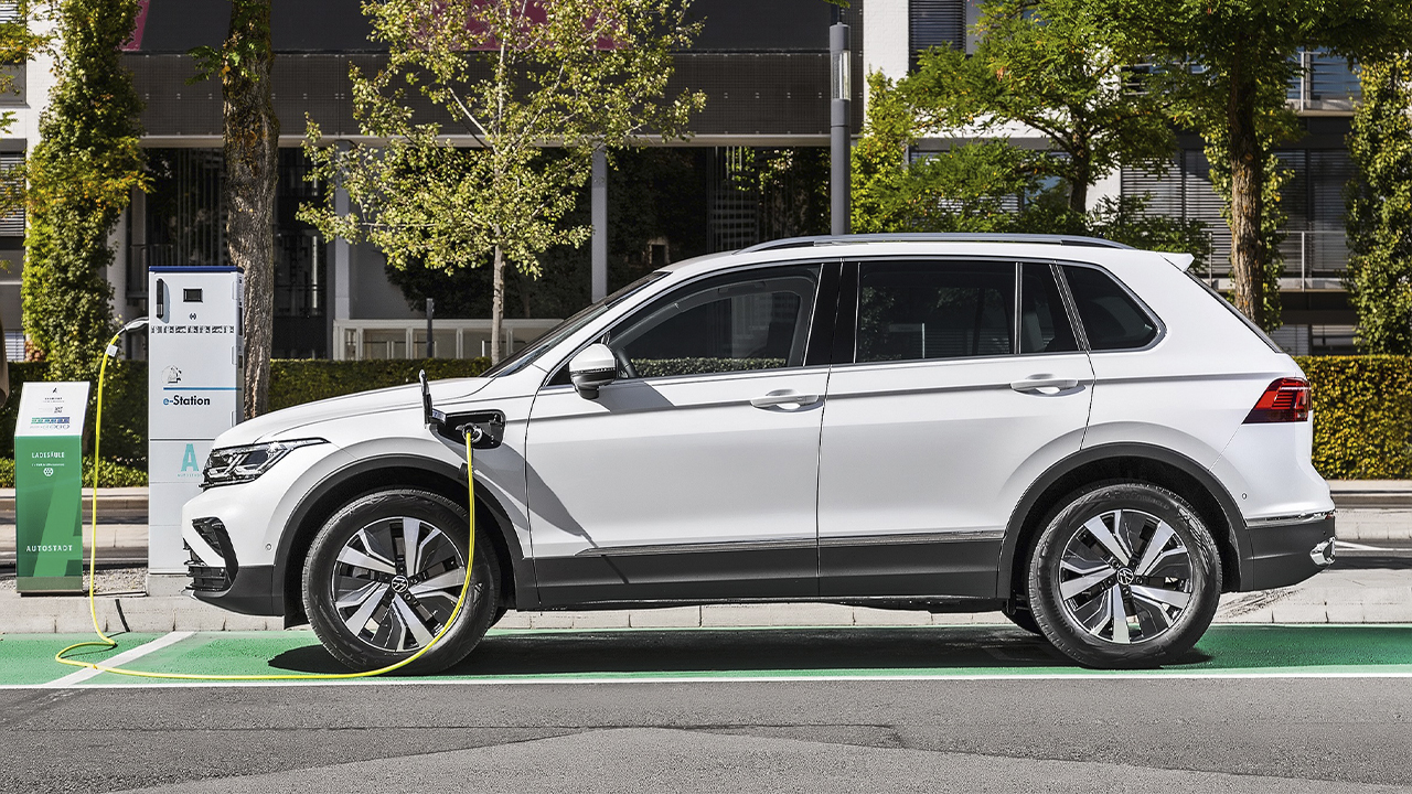 Volkswagen apresenta Tiguan híbrido 100 km de autonomia no modo EV e abre portas para modelo 100% elétrico a ser lançado em breve
