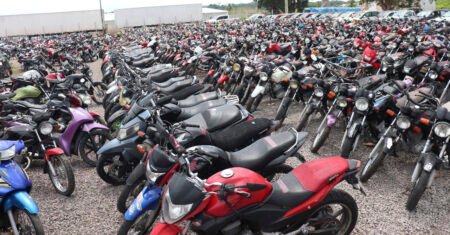 Leilão de motos recuperadas de financiamento