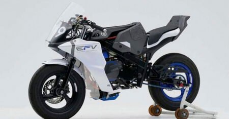 Nova moto elétrica da Yamaha vem com um sistema de som integrado que emula o ronco de um motor a gasolina