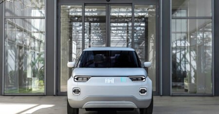 O Fiat Uno, um carro muito amado no Brasil, está retornando em 2024, mas vem como um moderno veículo elétrico e com o nome de um animal fofinho