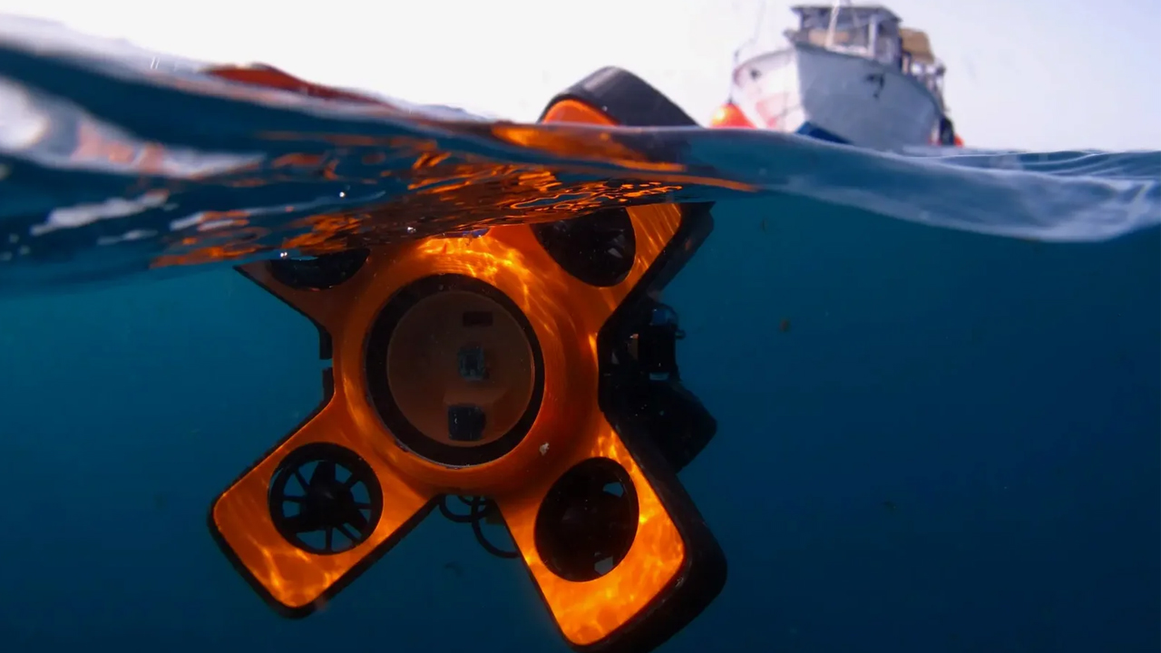 uOne, o robô da uWare Robotics de apenas 40 centímetros que mapeia o fundo do mar